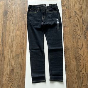 Lucky Brand jeans 411 Athletic Taper